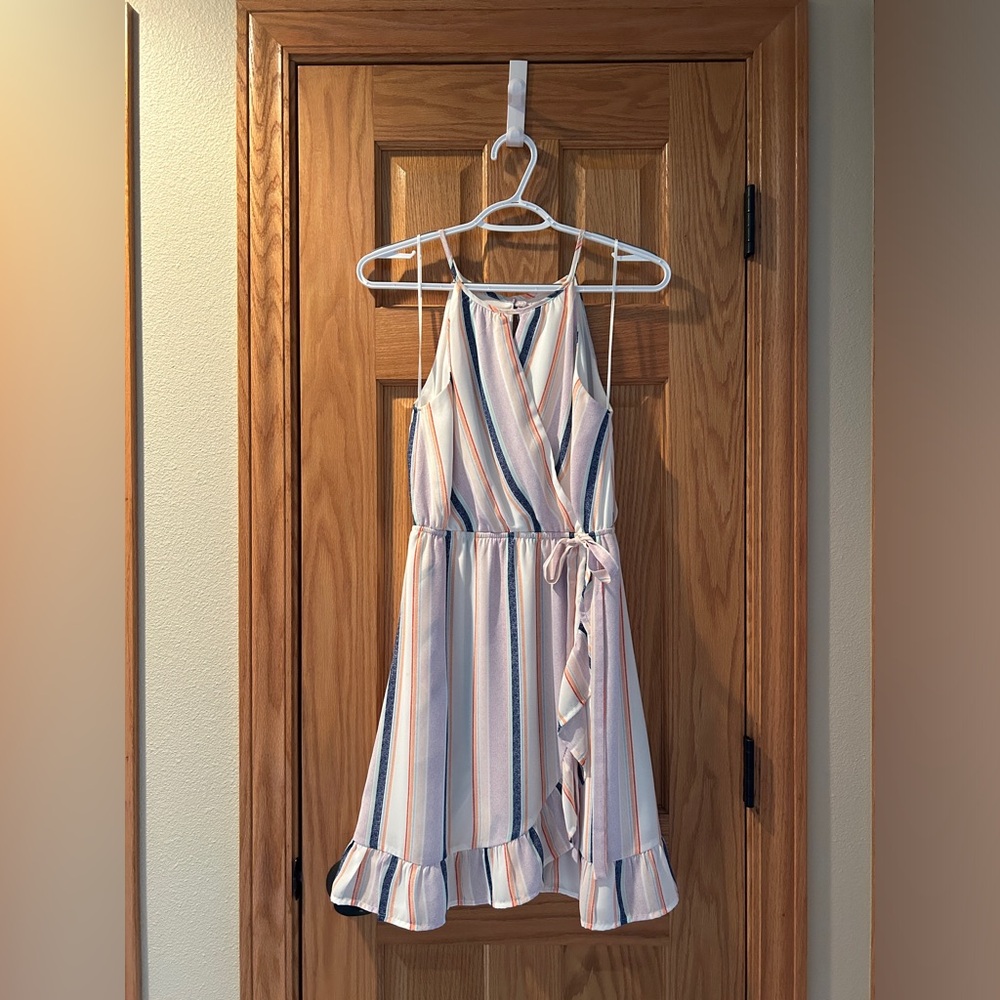 Francesca’s Harper Heritage sleeveless halter crossover dress with tie belt, S